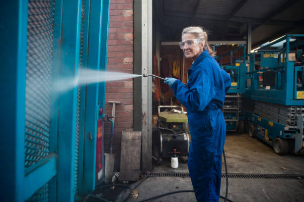 Best Garage Pressure Washing  in Cedar Grove, WI